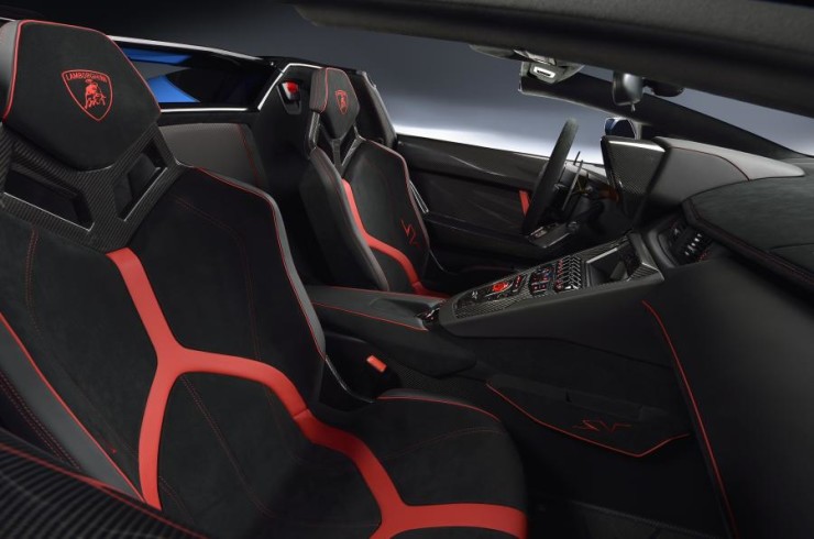 Lamborghini-Aventador-SV-Roadster-4