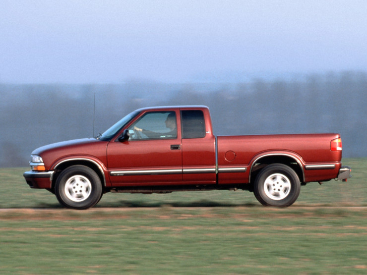 chevrolet_s-10_extended_cab_1