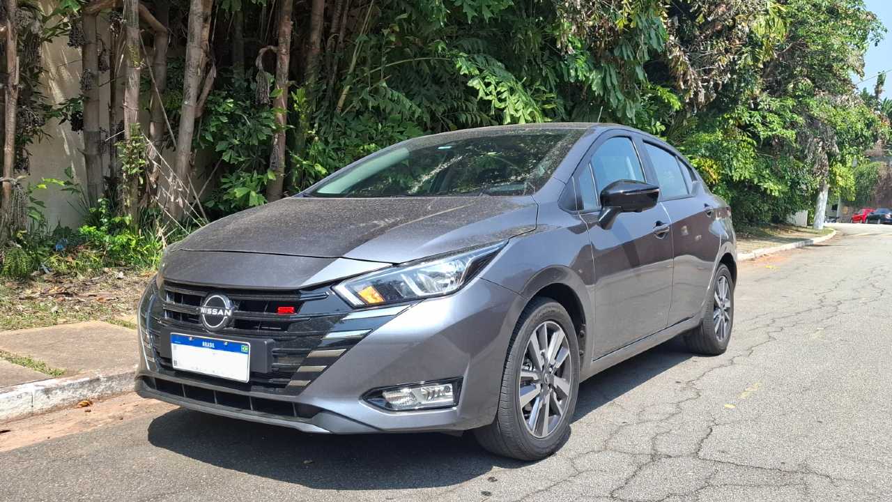 Avaliação: Nissan Versa SR prova que há espaço para um sedã aspirado